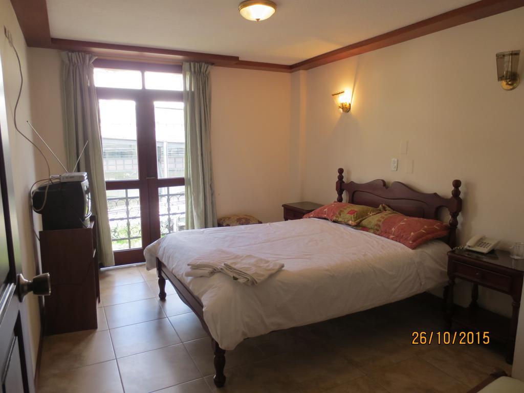 Hotel Cumanda Alfaro Room photo